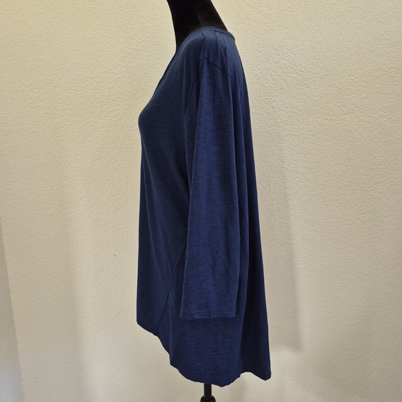 Chico's Deep Blue Size 3 Long Sleeve V-Neck Top - Picture 4 of 10